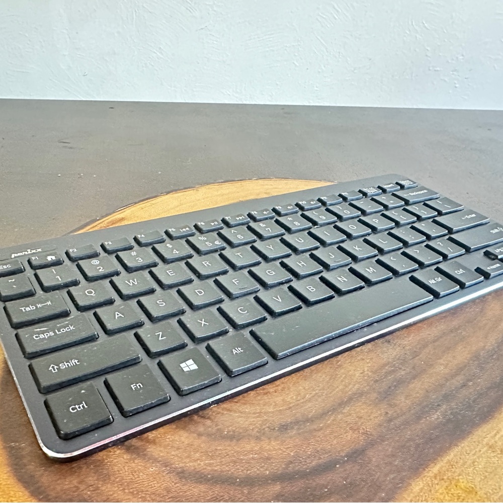 Perixx Periboard-811 Bluetooth Keyboard Portable Android And Windows Compatible